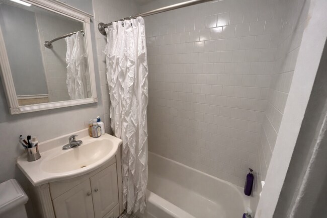 Photo - 206 Commonwealth Ave Unit 5