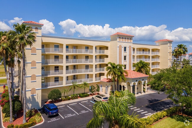 752 Bayside Dr. Cabo Cañaveral, FL 32920-3578 - Bayside Condominiums