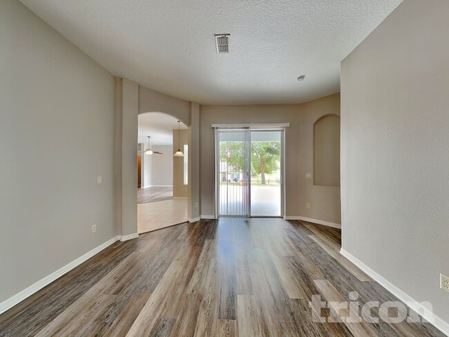 14556 Edgemere Dr