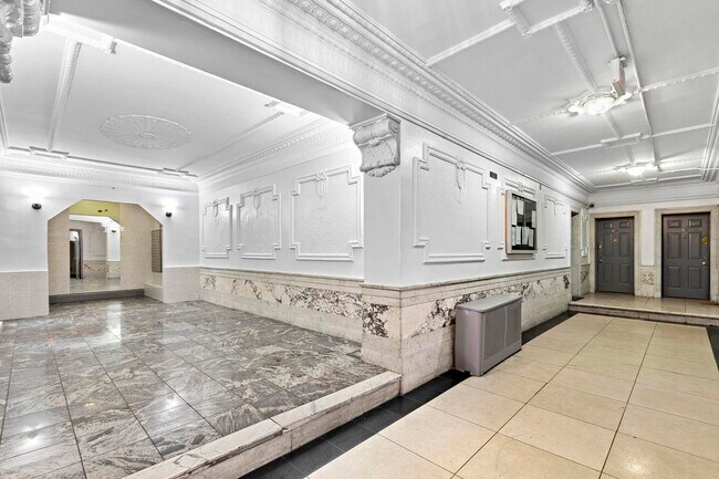 275 Harrison Ave Unit B4