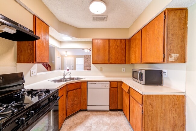 Photo - 24206 Landing Way Dr