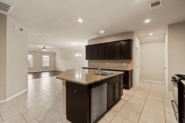 Photo - 3322 McDonough Way