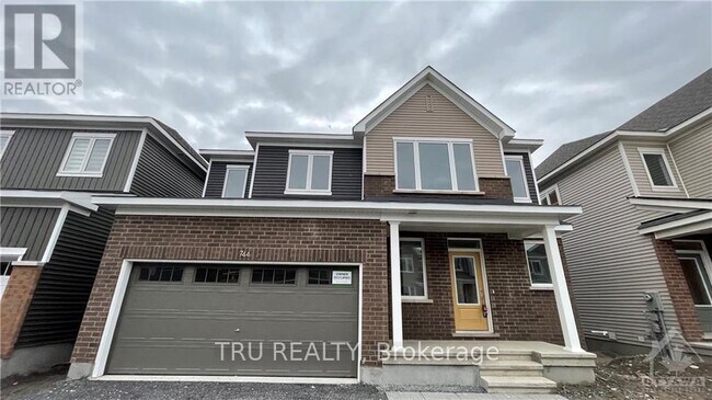Photo - 744 Eminence St