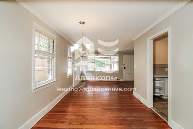 Photo - 2234 Margurette St