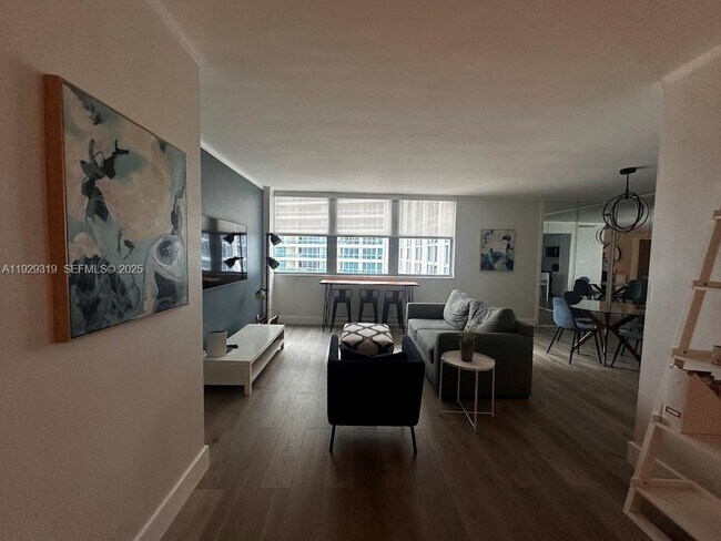 Photo - 5055 Collins Ave Unit 10F