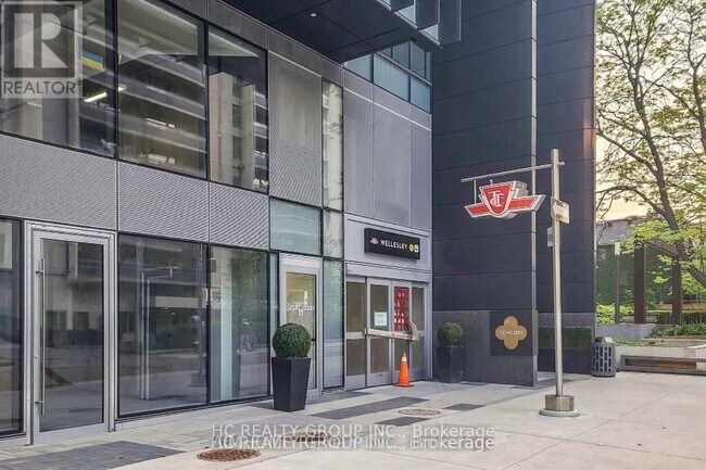 Photo - 1 Gloucester St Unit 1816