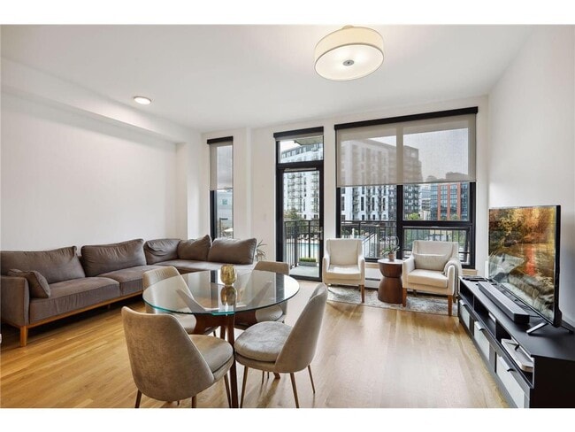 Photo - 1240 S 2nd St Unidad 308