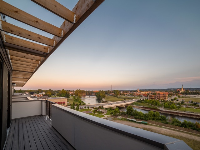 Photo - River Rock Apartments