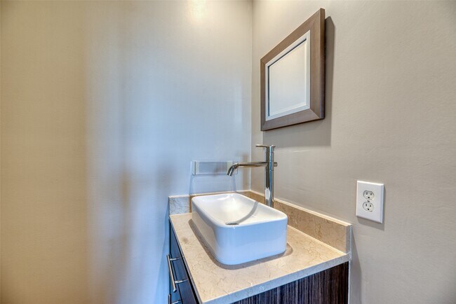 Photo - 5521 Kiam St