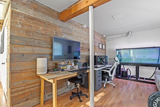 Photo - 7 Renfrew St