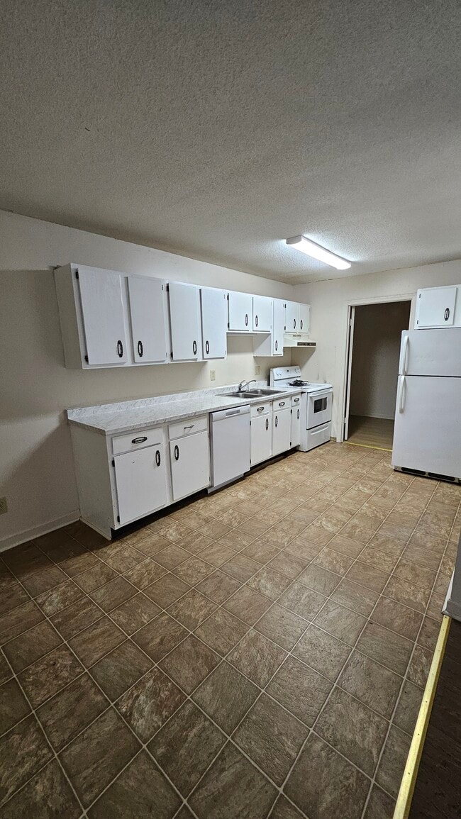 Photo - 1837 19th St NW Unidad B