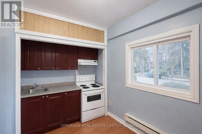 Photo - 16 Strathmore Blvd