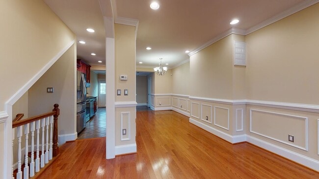 Photo - 1230 Owen Pl NE