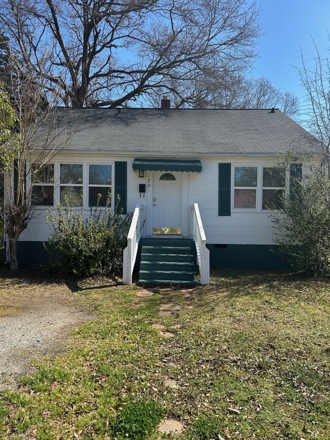 Building Photo - 2 Bedroom Home
