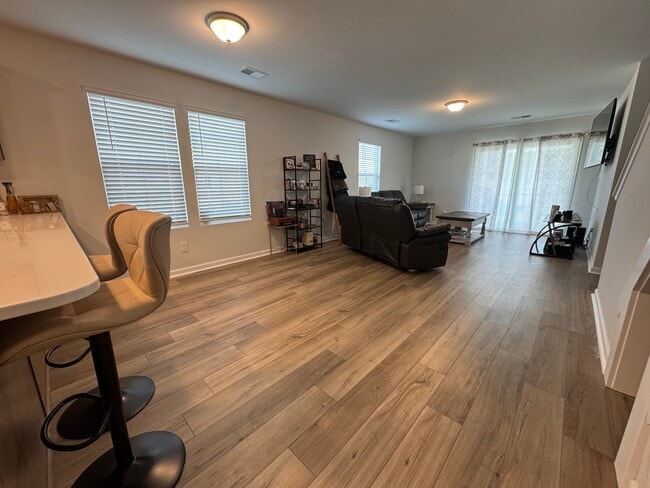 Photo - 1054 Crescent Corner Dr