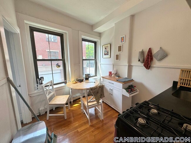 Photo - 110 Willow St Unit 2