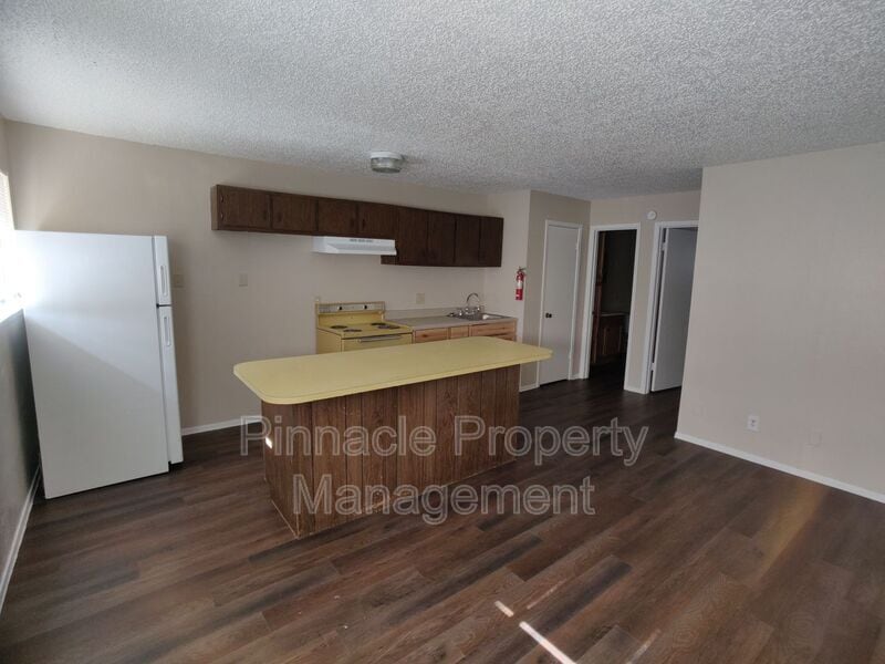 Photo - 332 Preusser St Unit #5