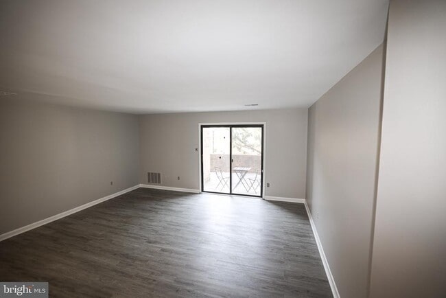 Photo - 3877 Steppes Ct