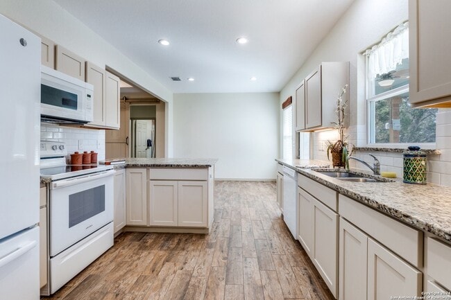 2336 Hornsby