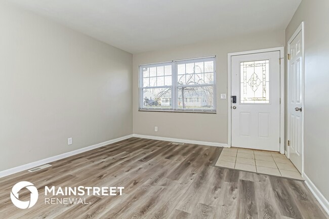 Photo - 241 Chamberlin Dr