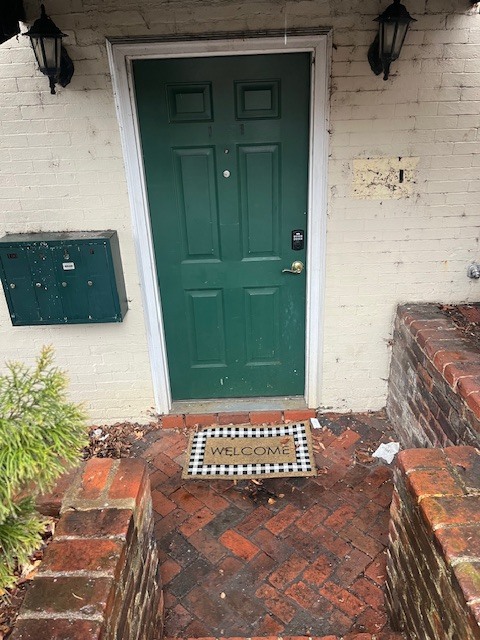 Front Door - 110 E Cary St