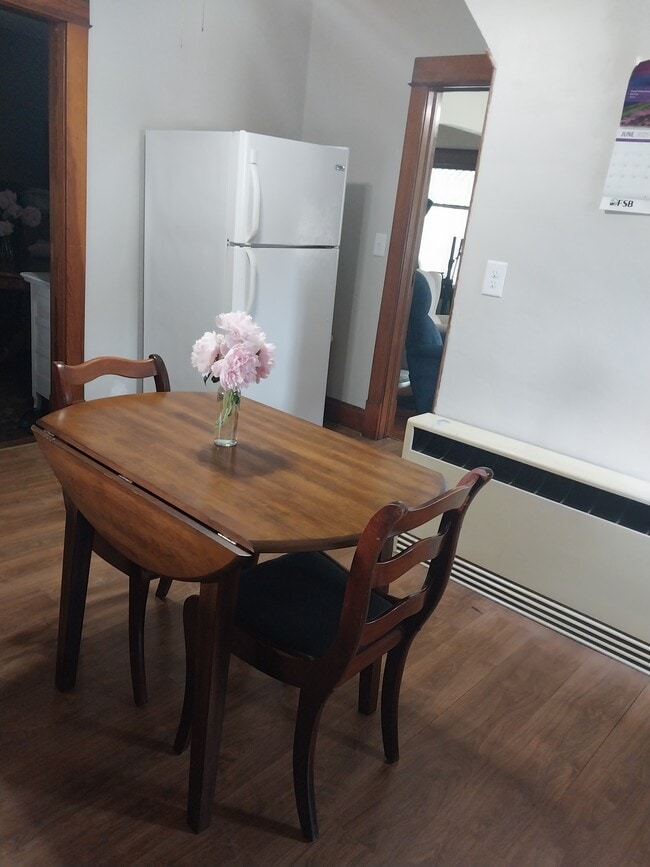 Photo - 305 W Wenberg St