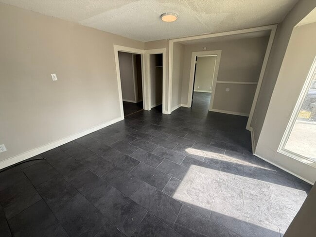 Photo - 2626 Whitman Ave