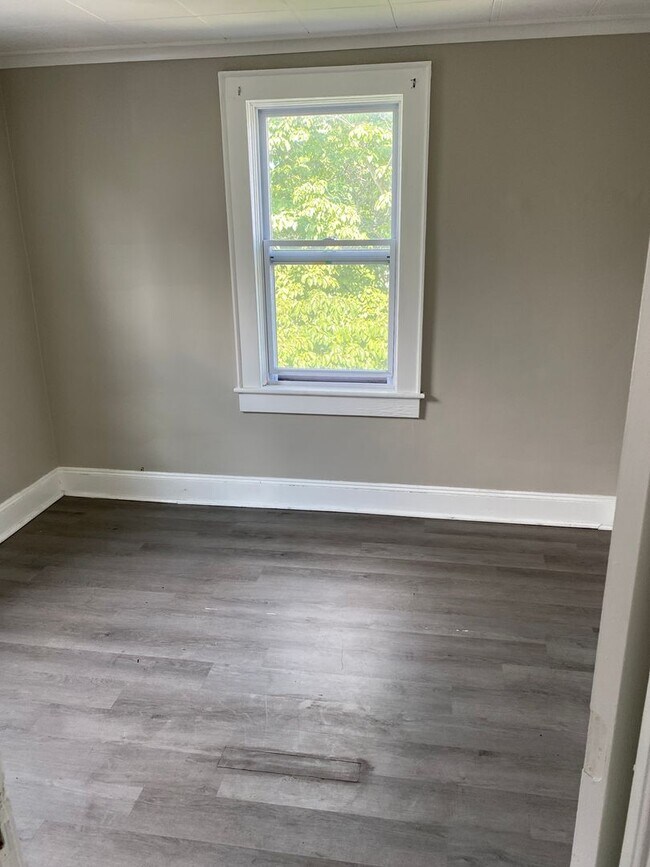 Photo - 1145 Sanderson Ave Unit 2F