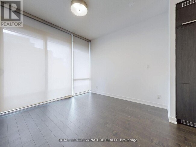 Photo - 455 Front St E Unité N428