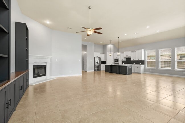Building Photo - 12426 Cumberland Dr