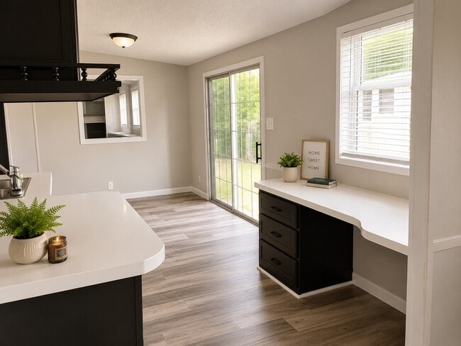 Photo - 38 Deerwood Park