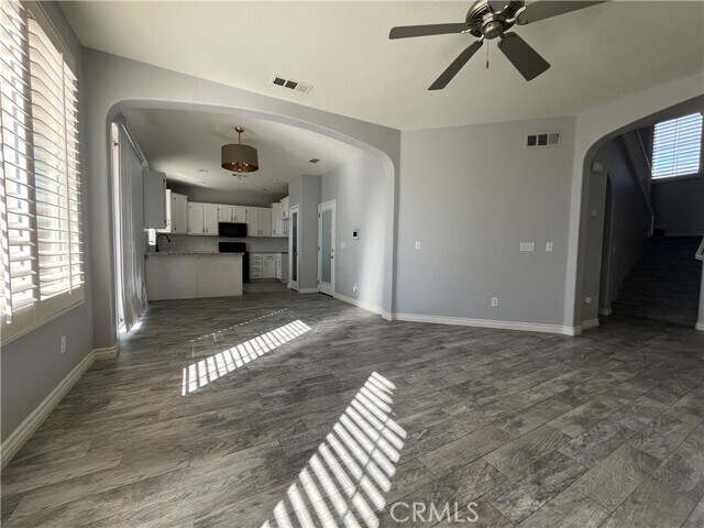 Photo - 33420 Wallace Way