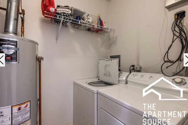 Photo - 1354 W Augusta Blvd Unit 2