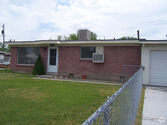 Building Photo - 2897 S 3050 W Rental