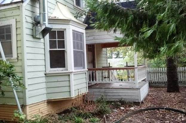 Building Photo - 2882 Elmer St Rental