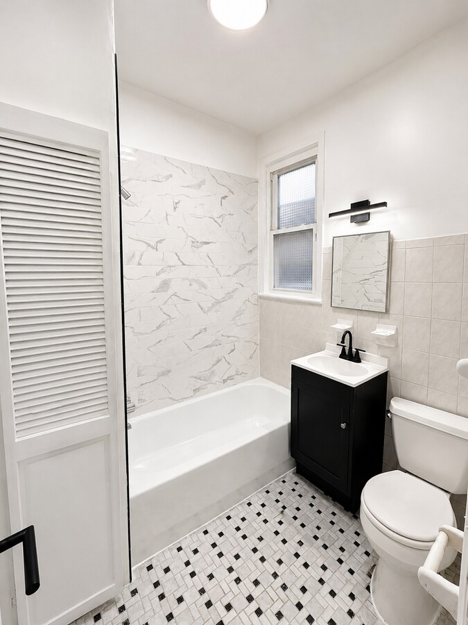 Photo - 215-07 Jamaica Ave Unit 2A