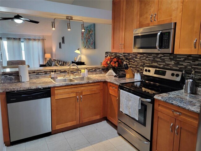 Photo - 2771 Summerdale Dr