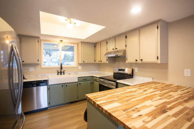 Photo - 5520 Valleyview Ln