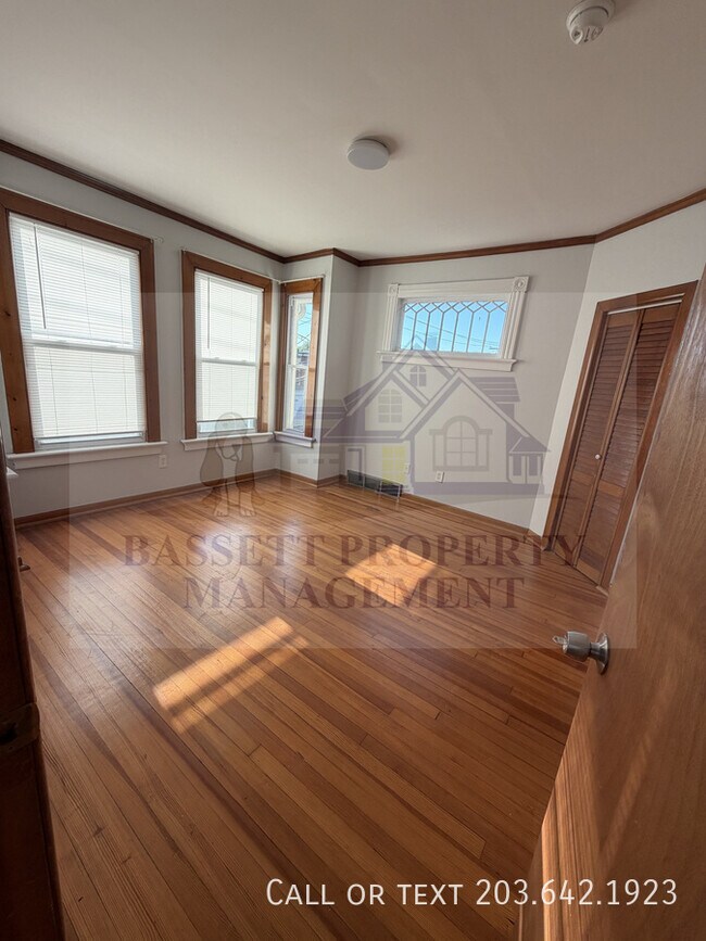 Photo - 538 2nd Ave