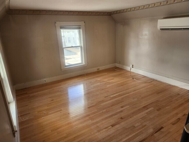 Photo - 108 3rd St Unit 108 3rd st leominster MA