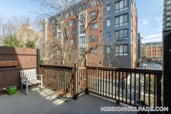 Photo - 7 Worthington St Unit 2