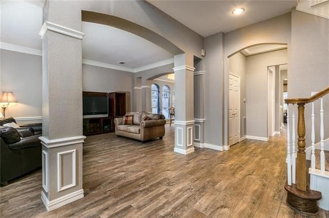 Photo - 818 Stratford Dr