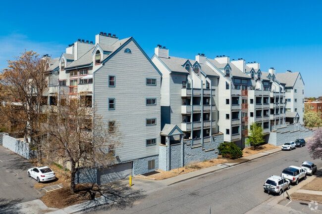 Albion Court Apartments