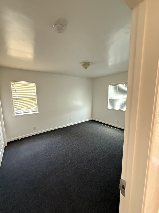 Photo - 985 Market St