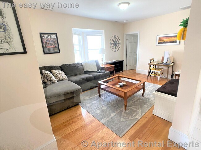 Photo - 24 Willard Ave Unidad #3