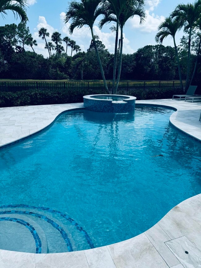 Photo - 156 Esperanza Way