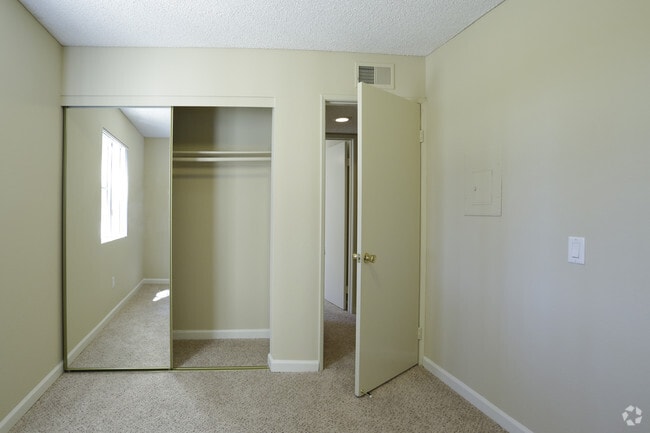 Pinecrest Apartments