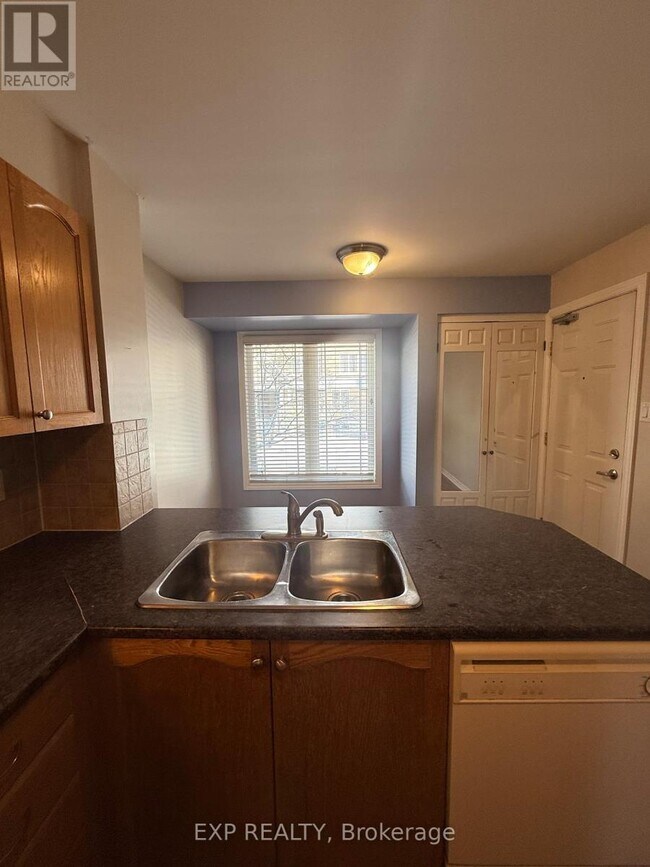 Photo - 265 Paseo Private