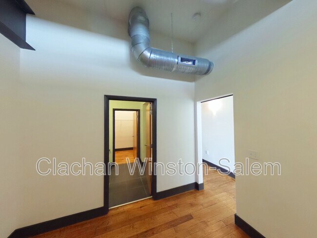 Photo - 101 E. Sixth St. Unidad 610