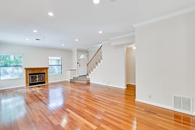 Photo - Large, Bright Sunnyvale Townhome near Border of Mountain View Unit A